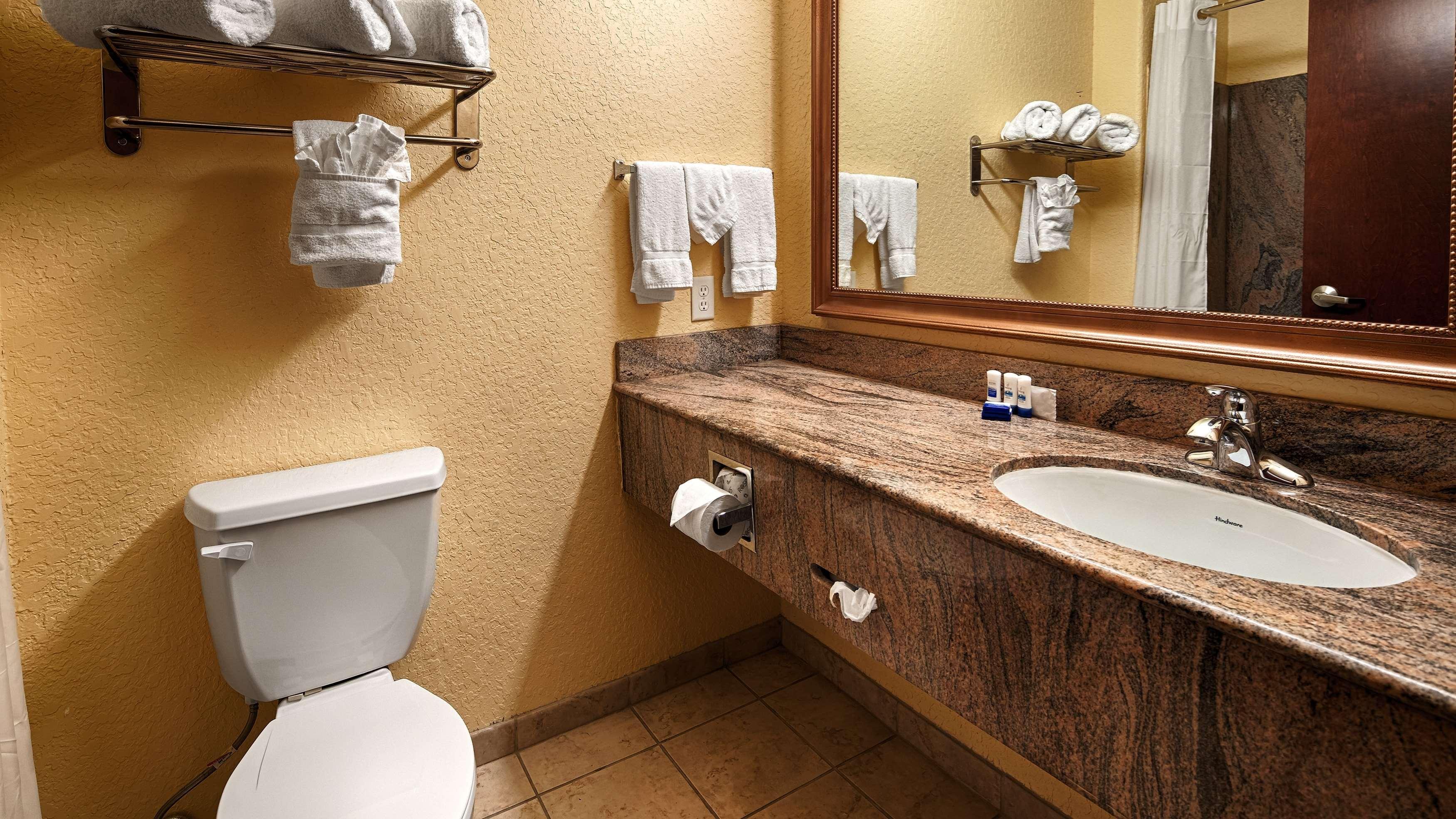 Surestay Plus By Best Western Texas City I-45 Exterior foto