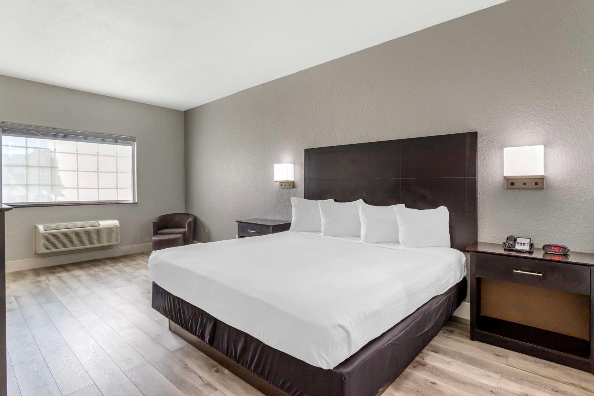 Surestay Plus By Best Western Texas City I-45 Exterior foto