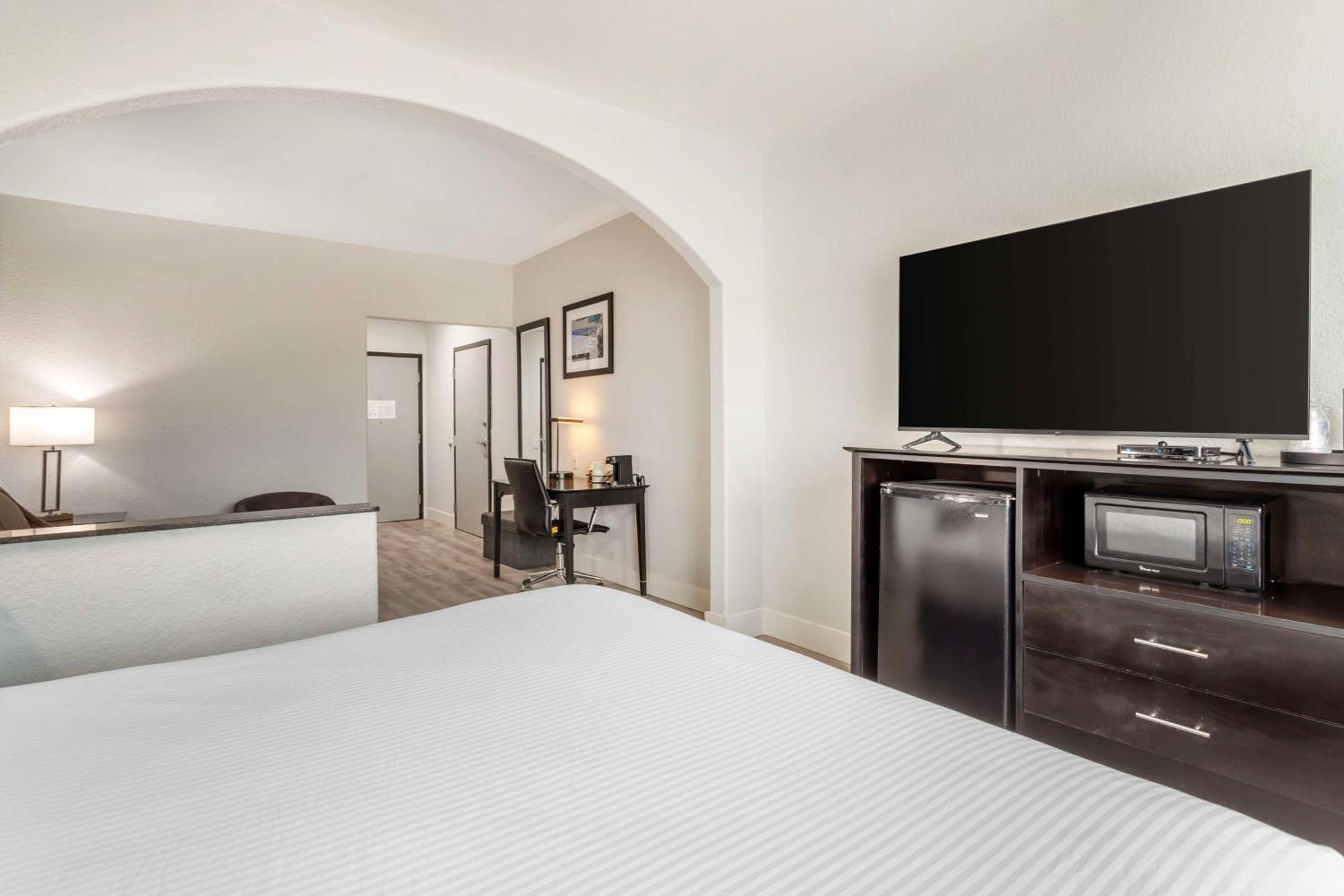 Surestay Plus By Best Western Texas City I-45 Exterior foto