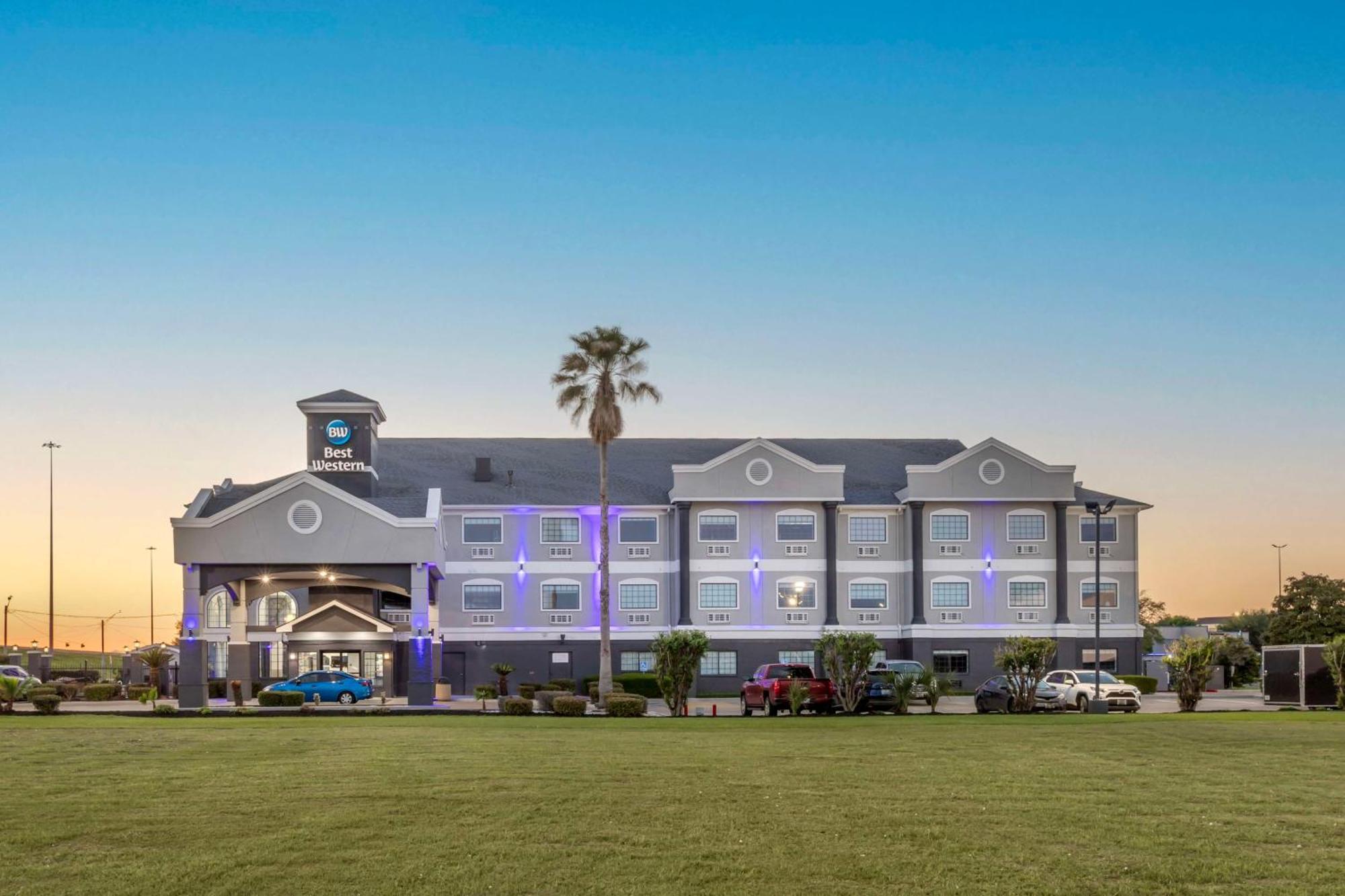 Surestay Plus By Best Western Texas City I-45 Exterior foto